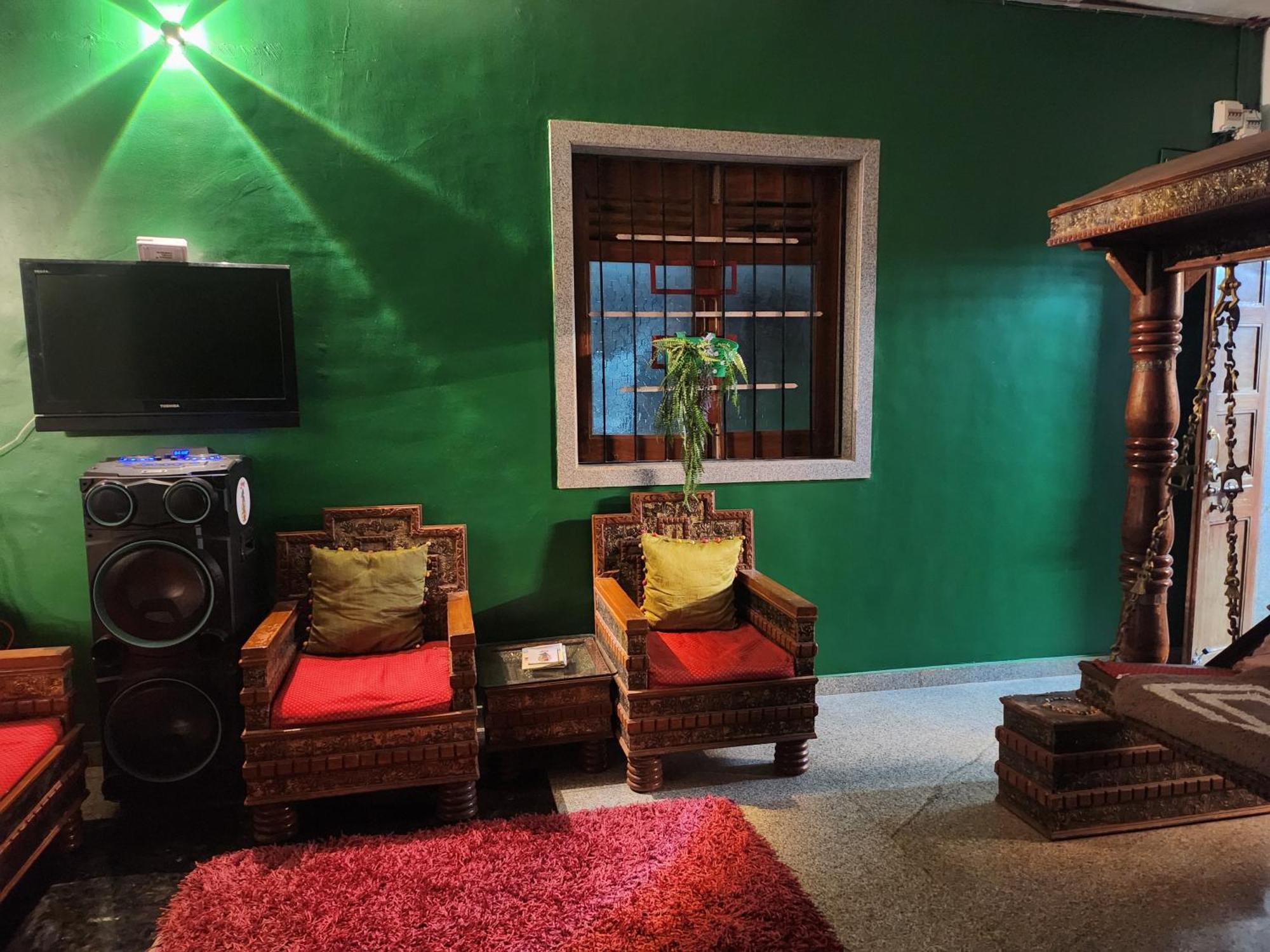 Junglee Nest Holiday Home & Huts 马哈巴莱斯赫瓦尔 外观 照片