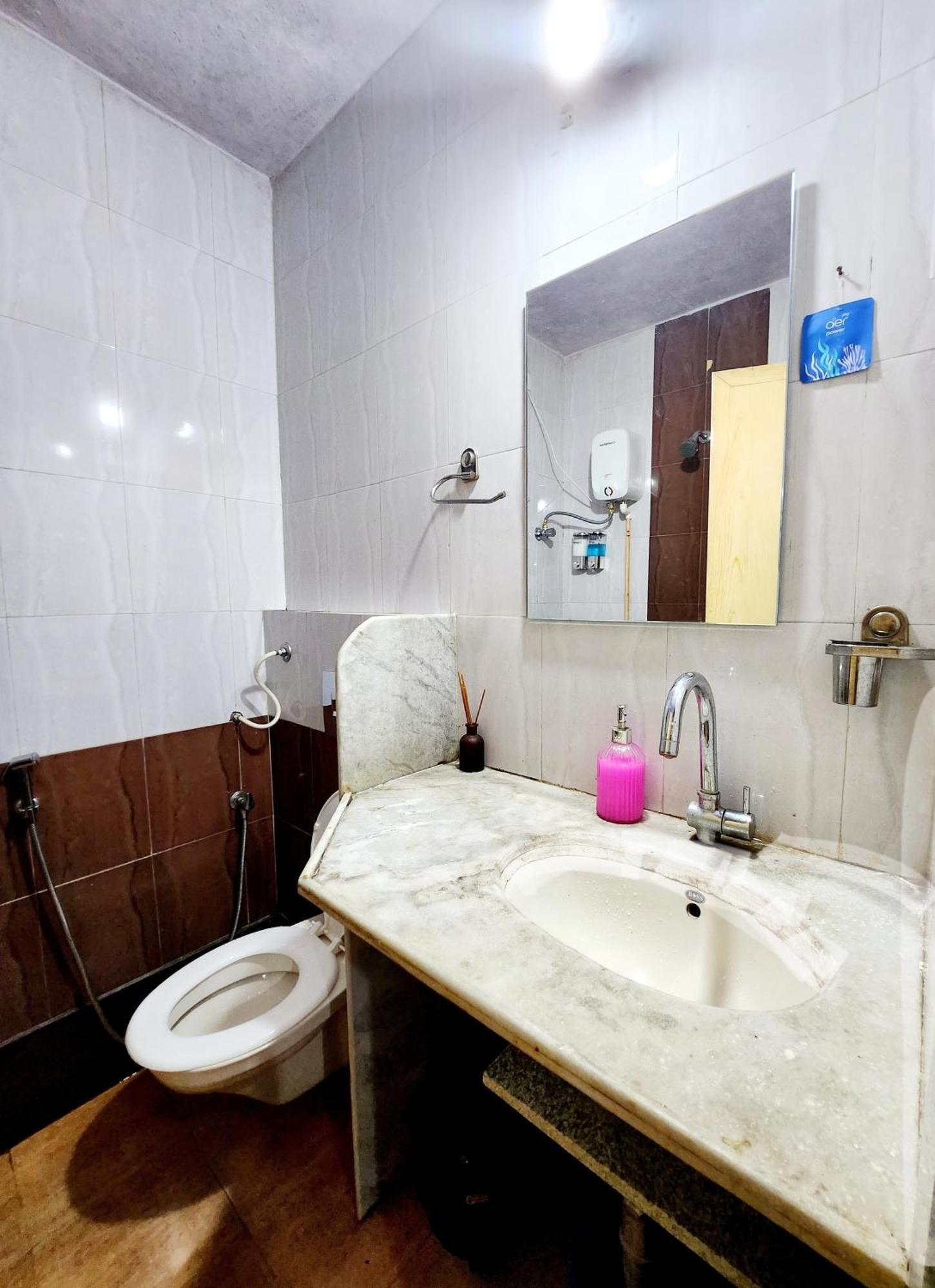 Junglee Nest Holiday Home & Huts 马哈巴莱斯赫瓦尔 客房 照片