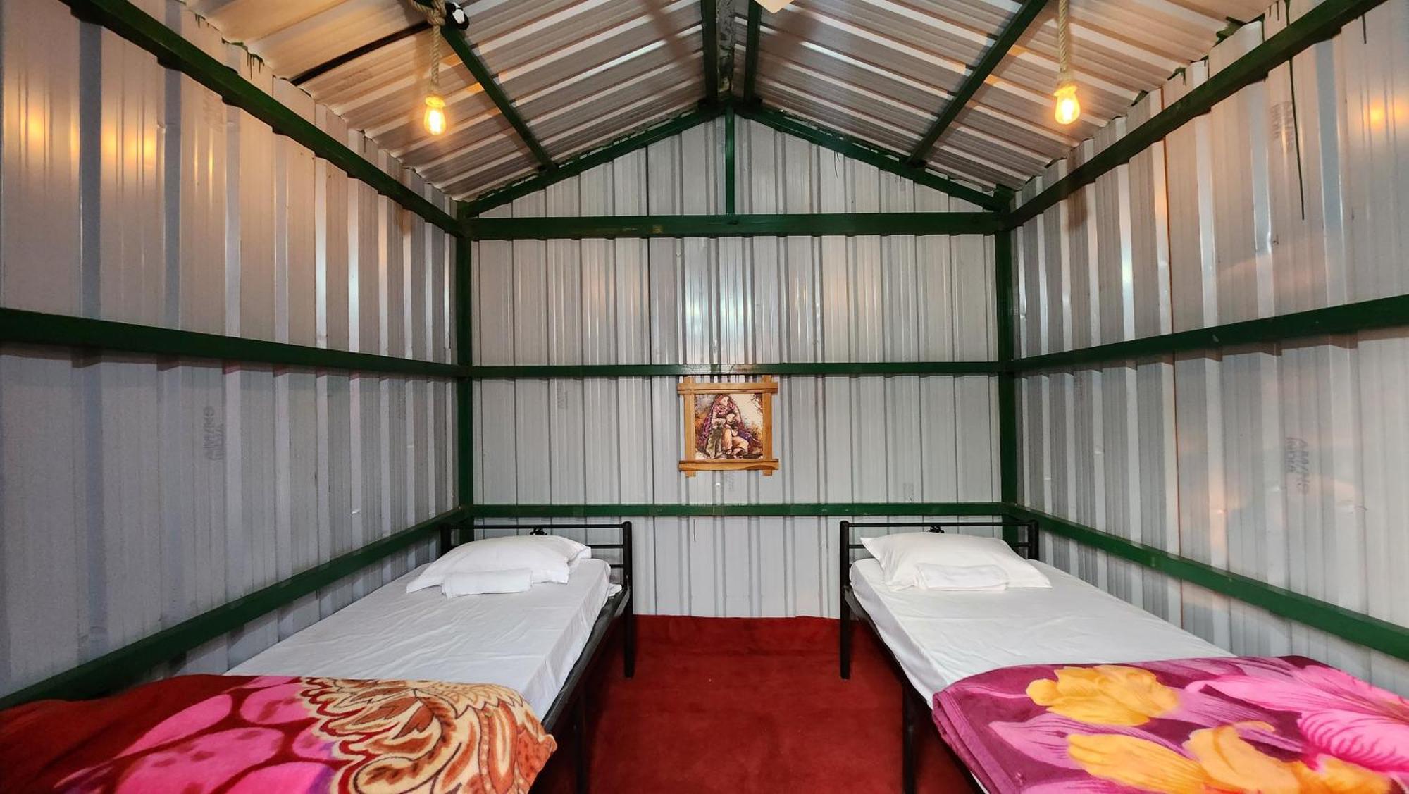 Junglee Nest Holiday Home & Huts 马哈巴莱斯赫瓦尔 外观 照片